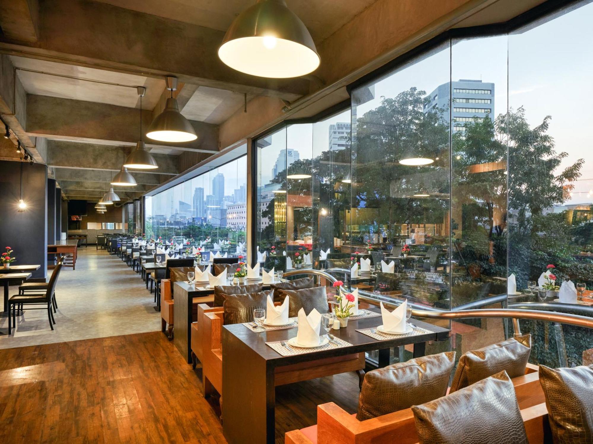 Graph Hotels Bangkok Exterior foto